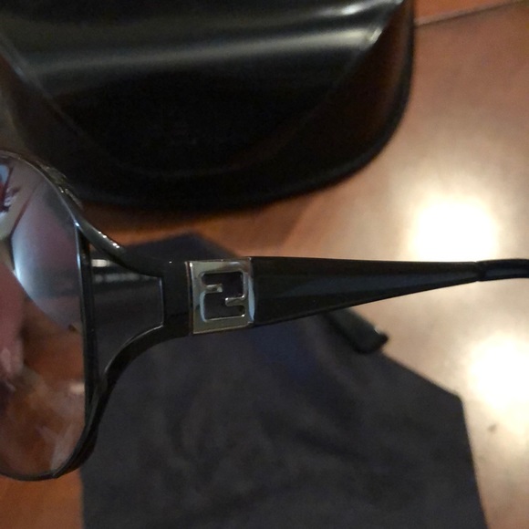 Gentle Used Authentic Fendi Sunglasses main image 4